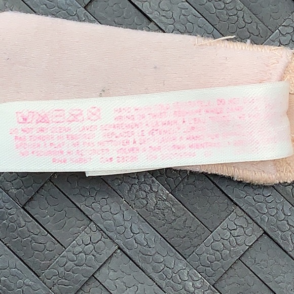 Pink by Victoria Secret nude bra size 32 D - Picture 5 of 6